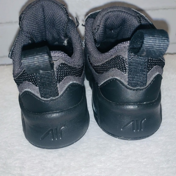 6c Nikes - Picture 5 of 5